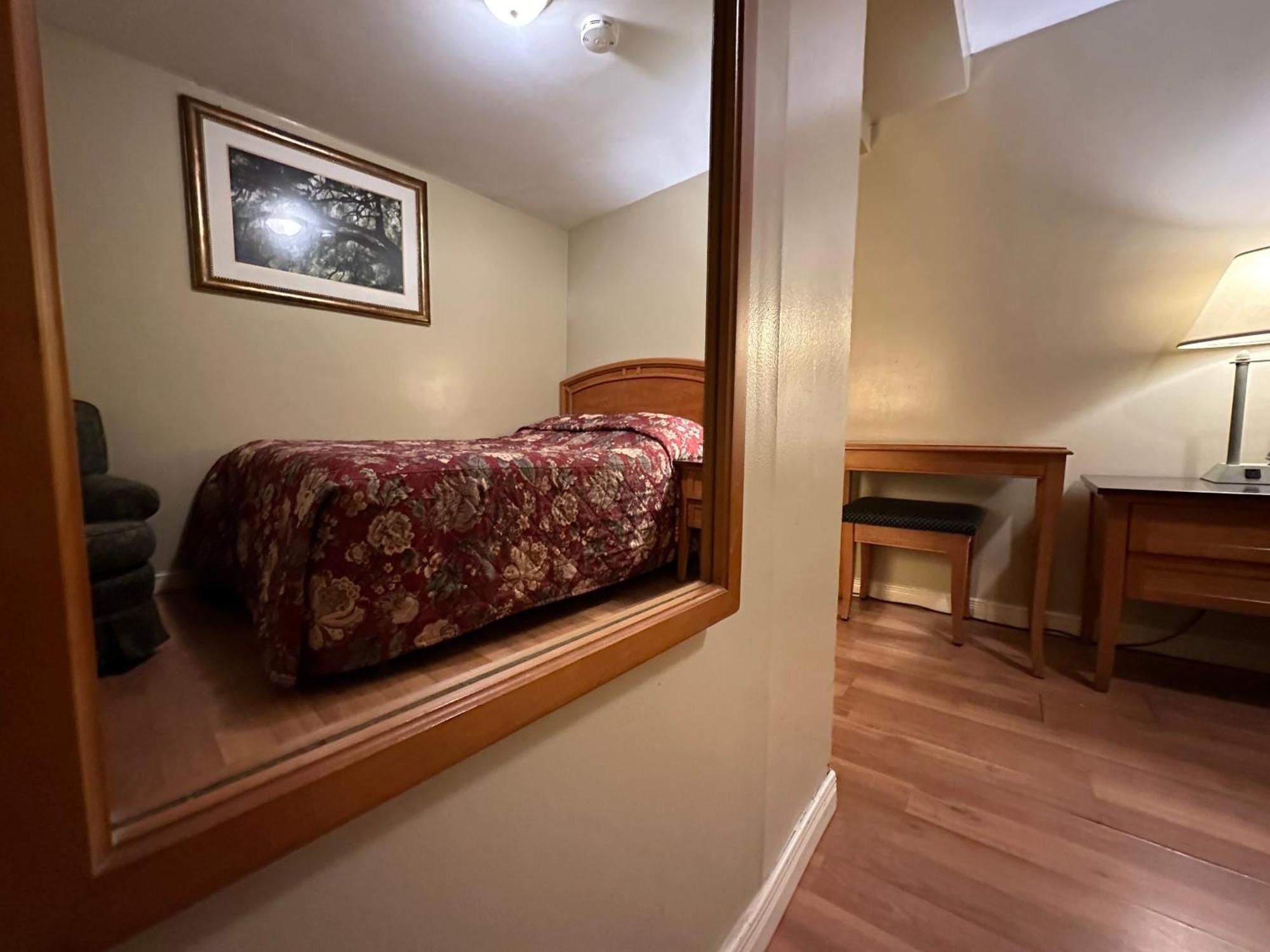 Nox Hostel Торонто Экстерьер фото